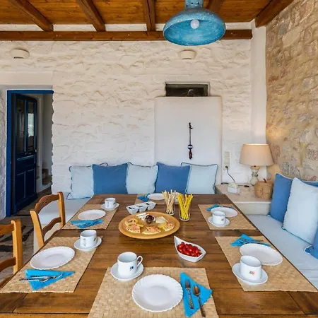 Villa Blue Greens